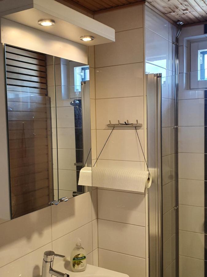 Moderni, Viihtyisae Pikkukaksio Saunalla Björneborg Eksteriør bilde